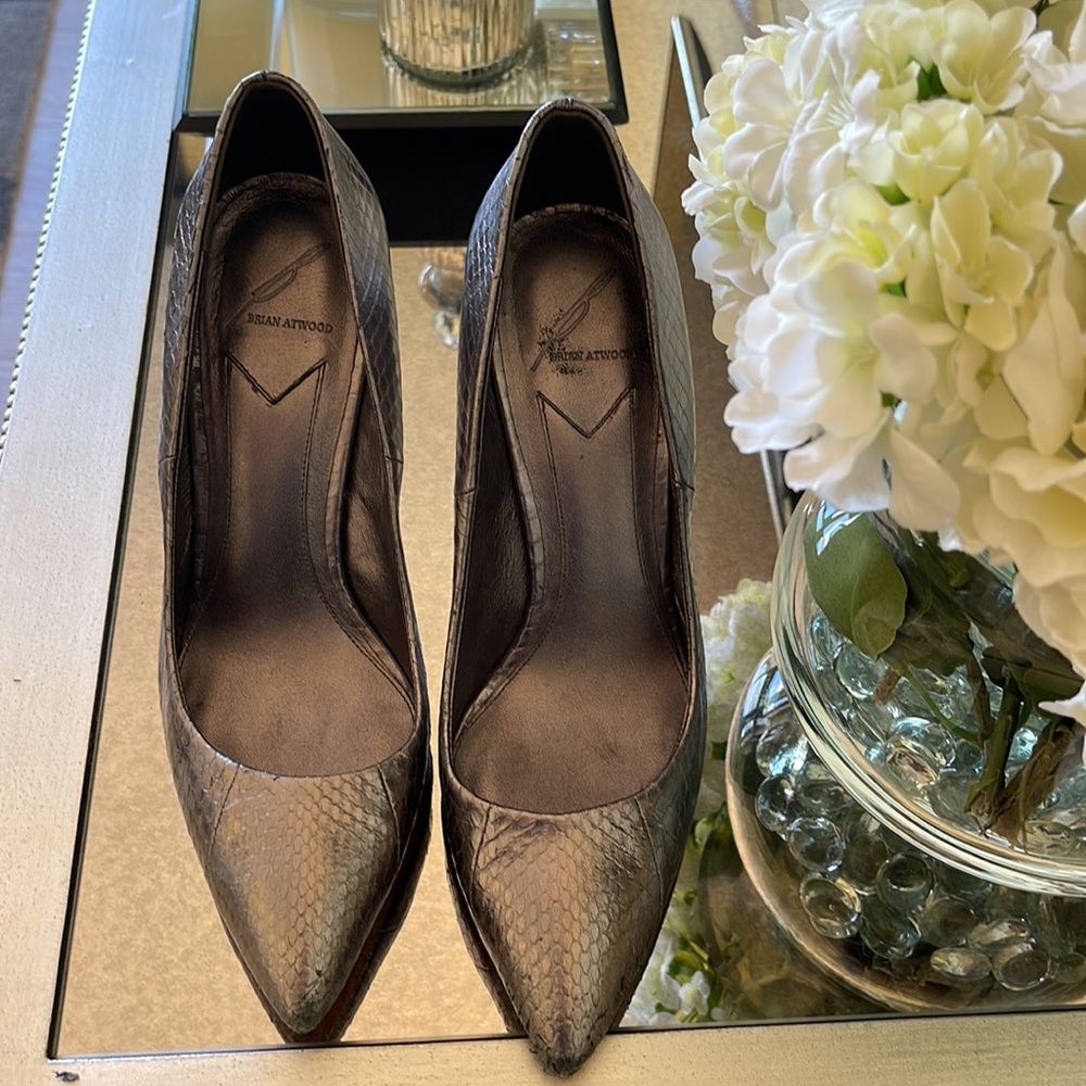 Brian Atwood Gunmetal Python Embossed Leather Poi… - image 2